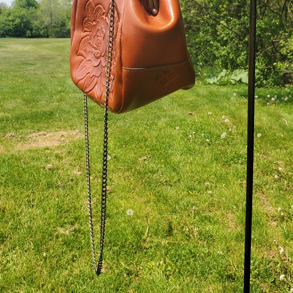 ♻️DONATED ♻️ Patricia Nash - Vintage inspired crossbody - Picture 6 of 12